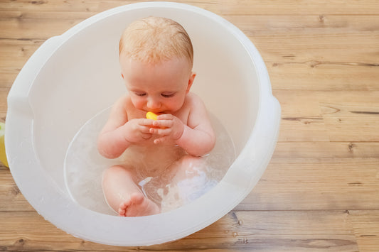 Est-ce qu’un transat de bain est utile pour un bébé ? Guide complet, sécurité